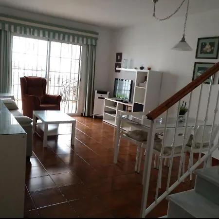 Luna De Apartment