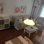 Luna De *